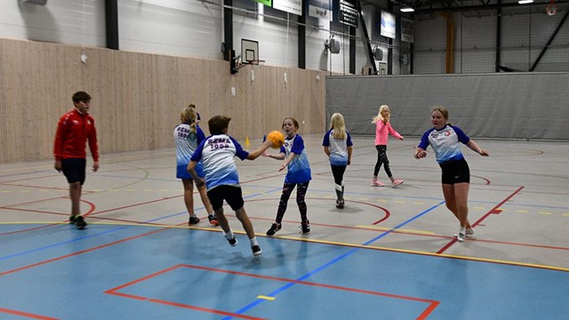 Rema1000_håndballskole_20_Nesodden3.jpg