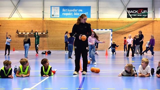 Kast Ballen-dagen_Kråkerøy.jpg