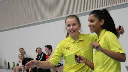 Vi trenger dommere