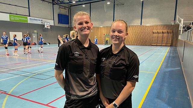 Sara og Ingvild har dømt flere sesonger. Har dommer 1 og er med i boblene i Follo. Ås_dommer_Sara og Ingvild_640.jpg