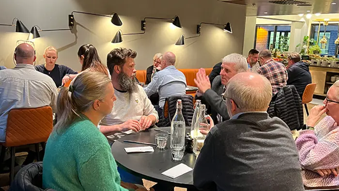Dommersamling_Eldregruppa_middag.jpg