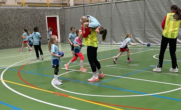 04 Ikke bare bare å være instruktør og klatrestativ.JPEG