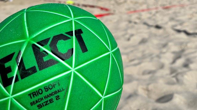 Beachhåndball-grønn.jpeg