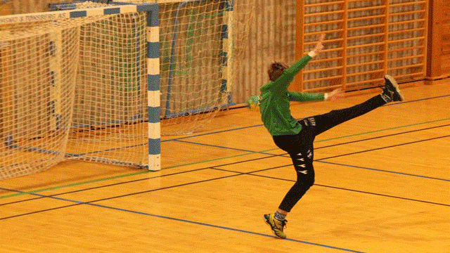 FGI-målvakt-redning-14.12.14-900-web.gif