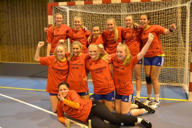 Fyllingen ble Regionsmester i J14 sesongen 15/16 regionsmester J14 Fyllingen.JPG