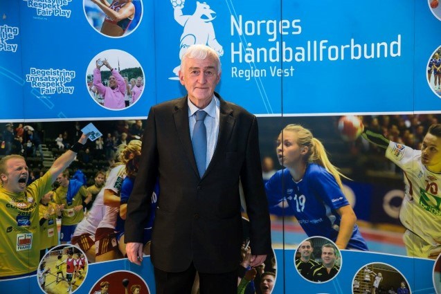 Steinar Kvinge - Håndballprisen 2015.jpg